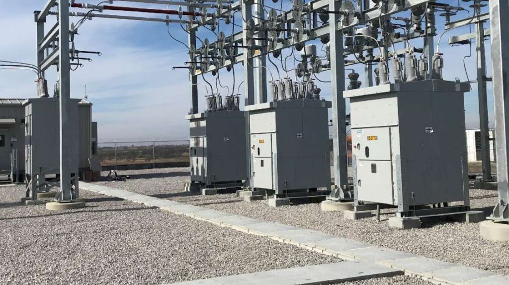 Formation of arc during circuit breaking