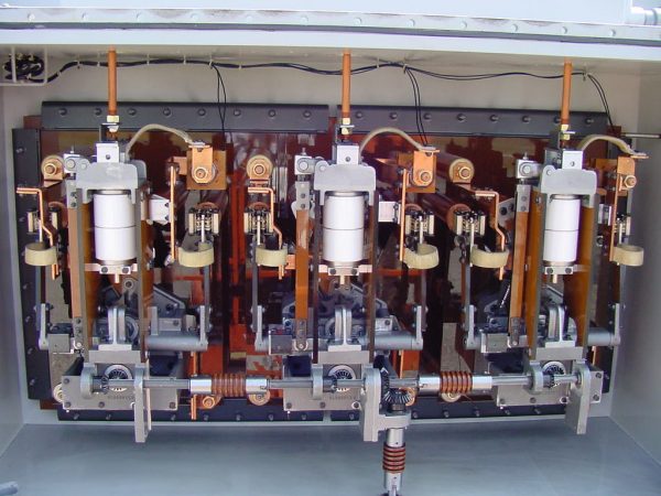 Tap Changing in Transformer